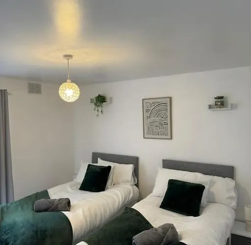 2 Bed Bungalow In Sinfin