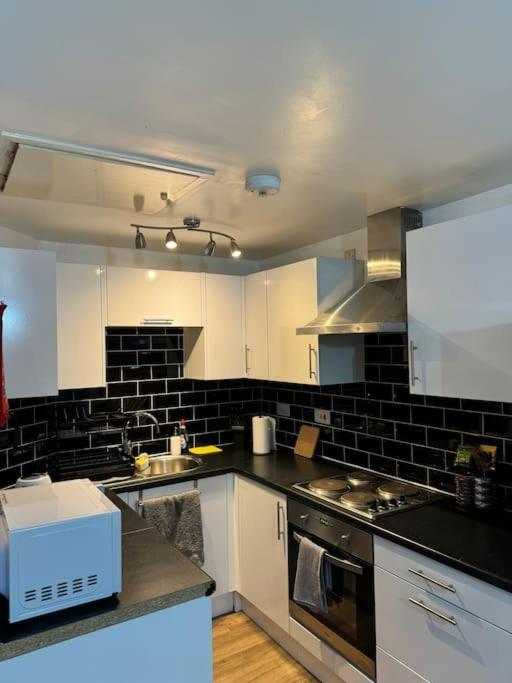 Apartment 2 Bed In Sinfin