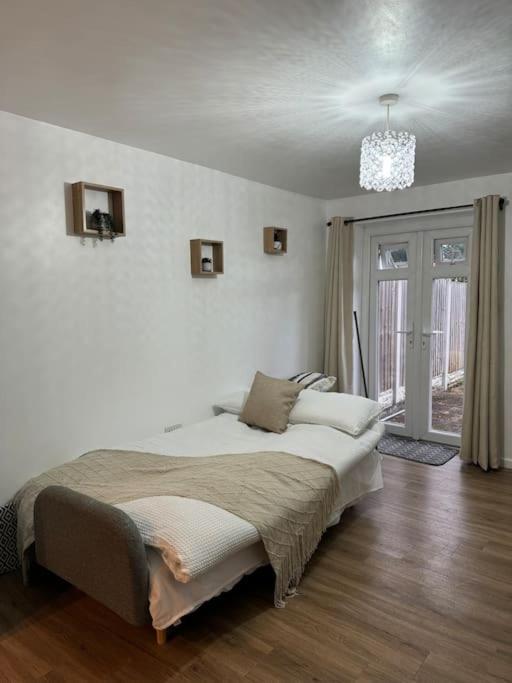 2 Bed In Sinfin *
